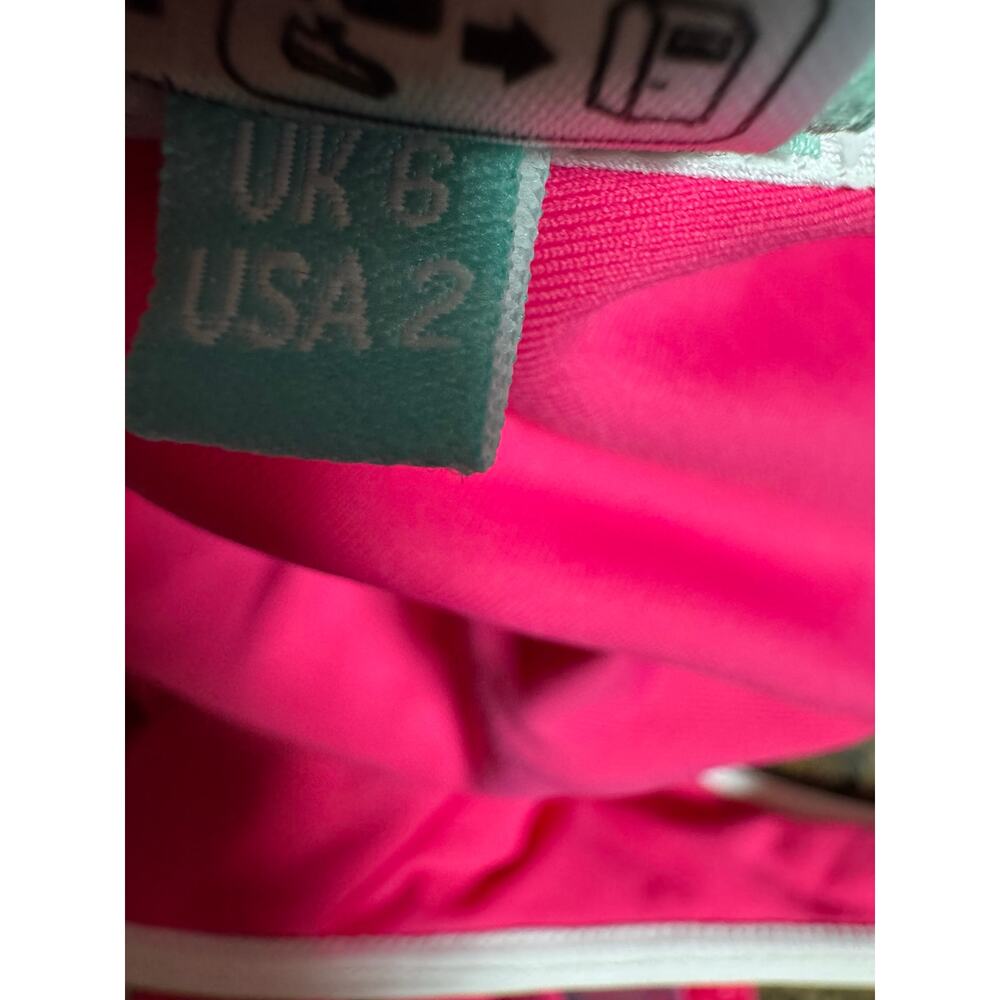 Melissa Odabash Bellino Zip-Up One-
Piece Swimsuit Sz 2 Color: Fuchsia (New) - Picture 7 of 7